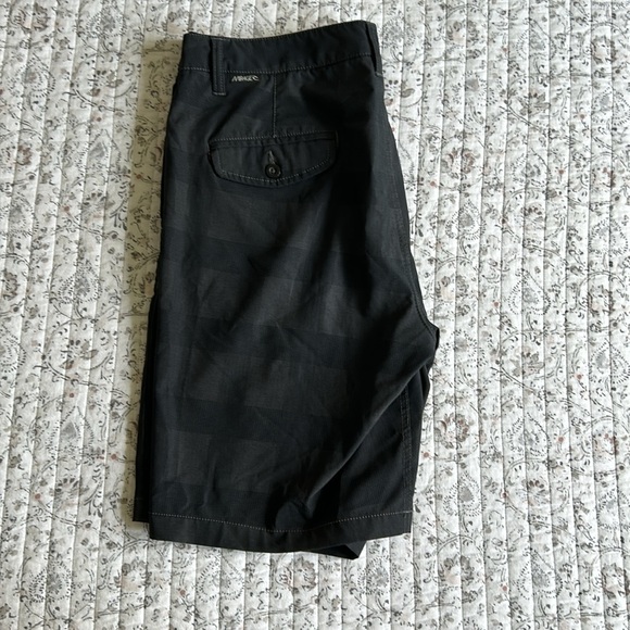Ripcurl Men’s Hybrid Short (Water/Land 32) - Barely Used - Picture 2 of 3